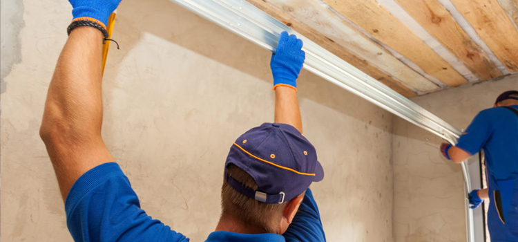 commercial overhead garage door repair in Strawberry