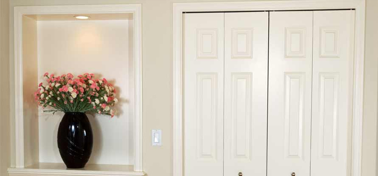 residential closet door repair in Strawberry